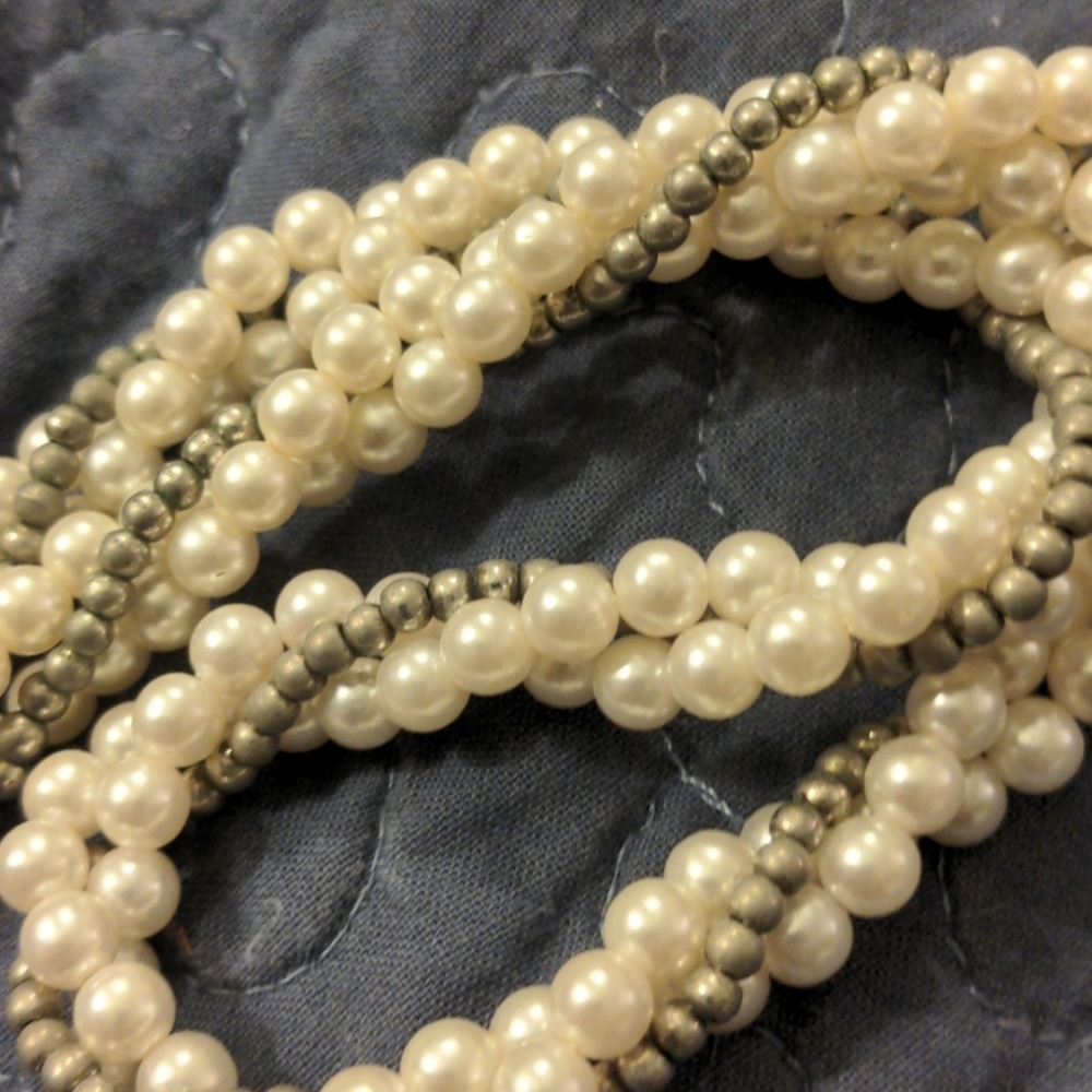 DONATED // Necklace lot of 8 - Picture 11 of 16